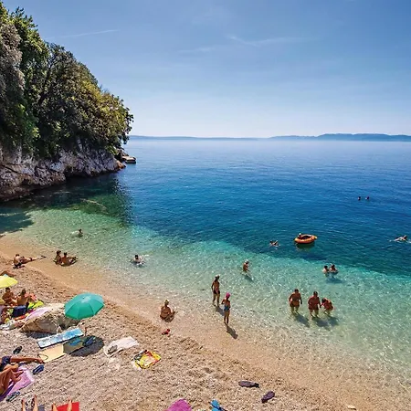 Διαμέρισμα 2 Bedroom Beautiful In Čavle